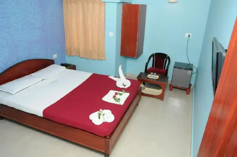 Golden Sun Inn