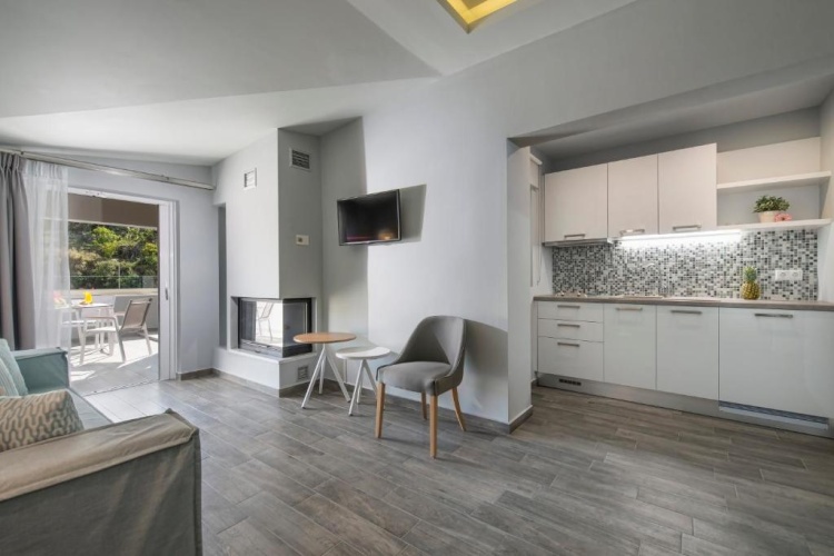 2 Bedrooms Suite