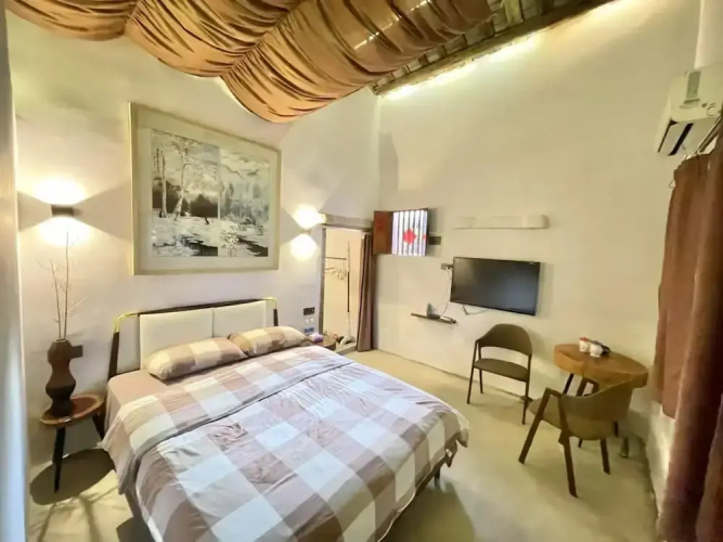 Serenity Courtyard Hotel