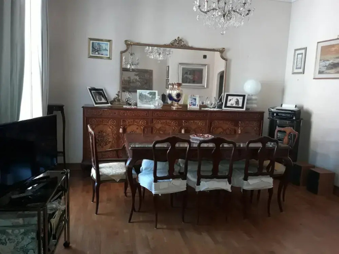 The Queen's Coffer