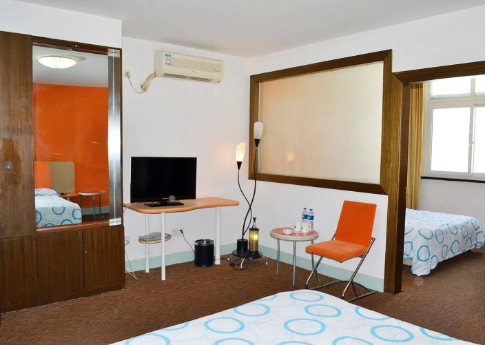 Motel 168