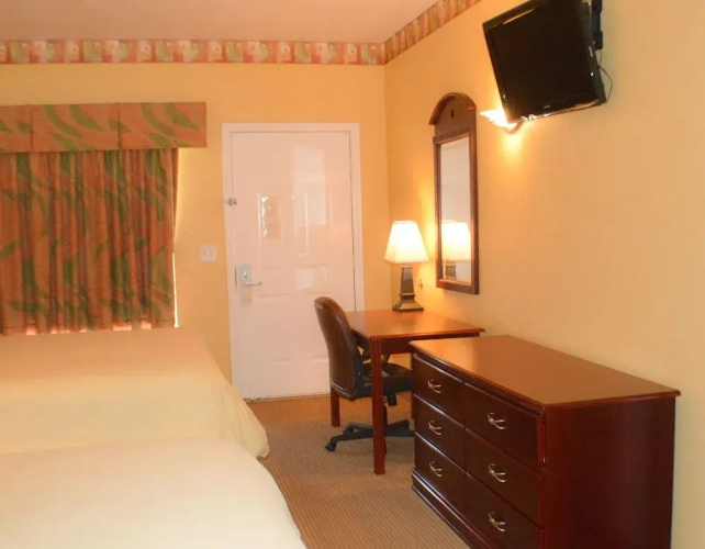 Magnolia Inn And Suites