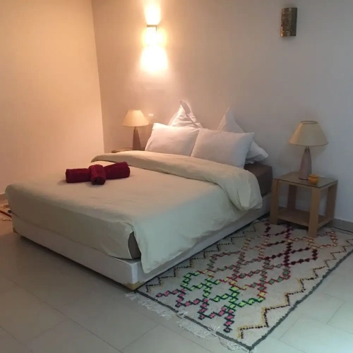 6 Bedrooms Villa