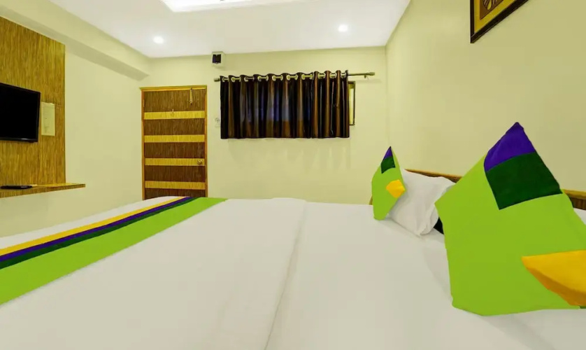 OYO 19321 Hotel Surya Comforts