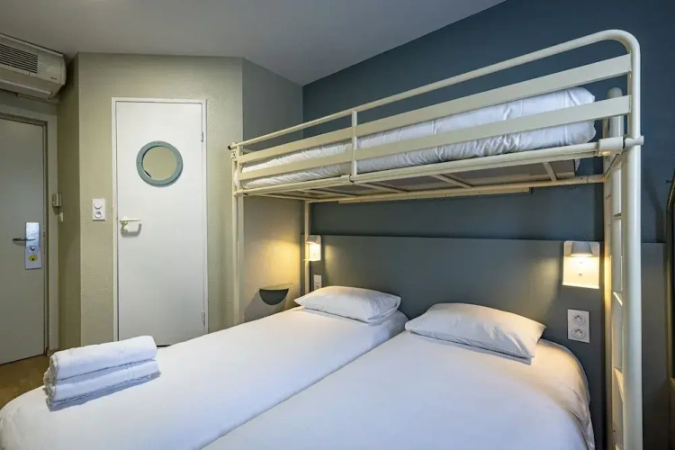 Standard Triple Attic room