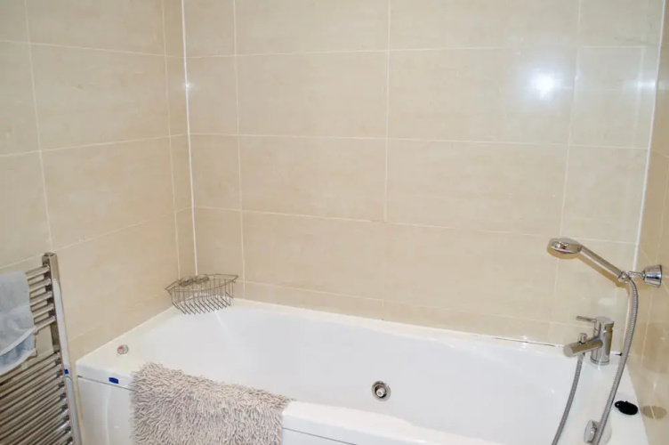 3 Bedroom Flat With 2 Balconies