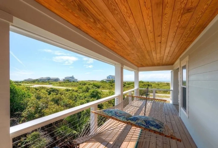 4 Bedrooms Family Cottage with sea view