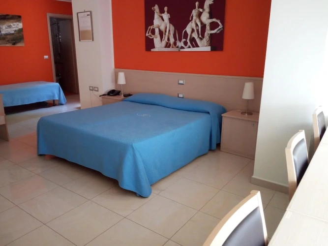 Standard Triple room
