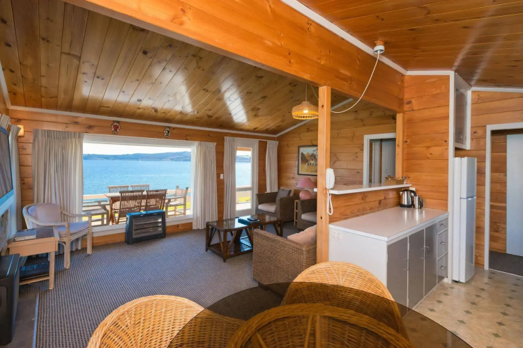 Oasis Beach Motel