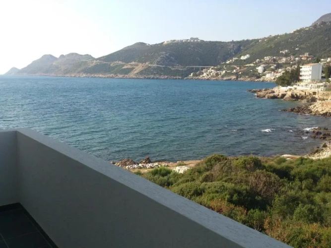 Studio with balcony and with sea view