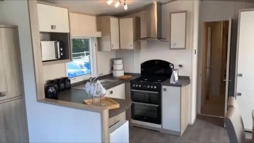 D&A short breaks