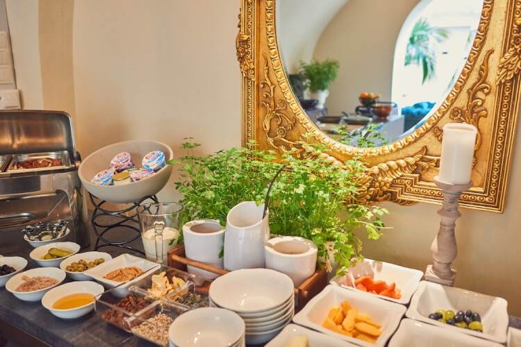 Hotel BogoriaOver view