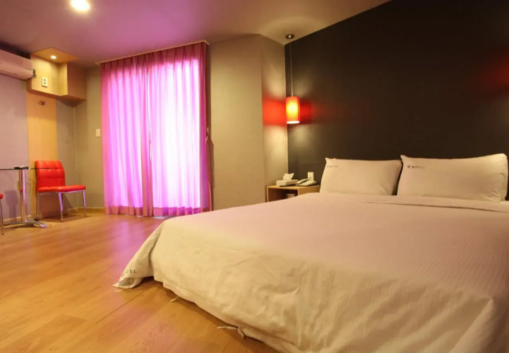 We Motel