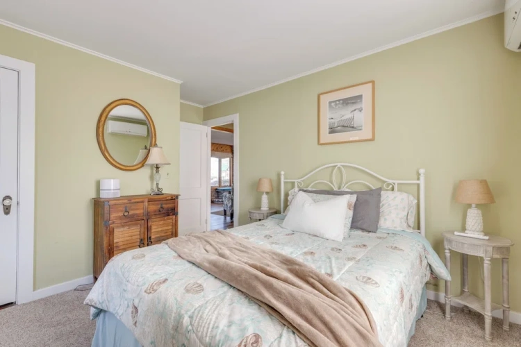 3 Bedrooms Cottage
