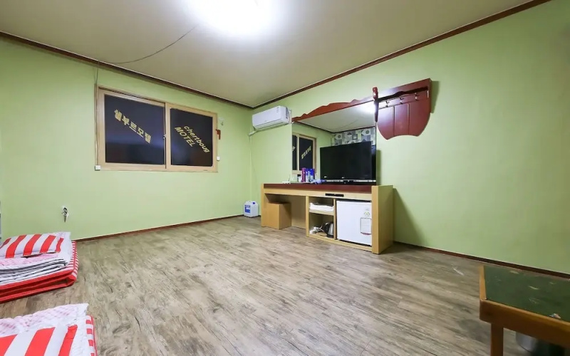 Seosan Cherboug Motel