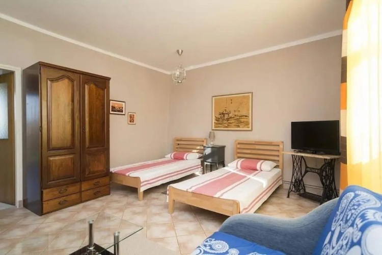 Apartments & Rooms Buoni Amici