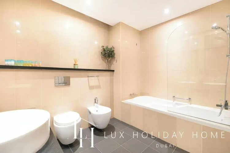 LUX The Bonnington JLT Suite