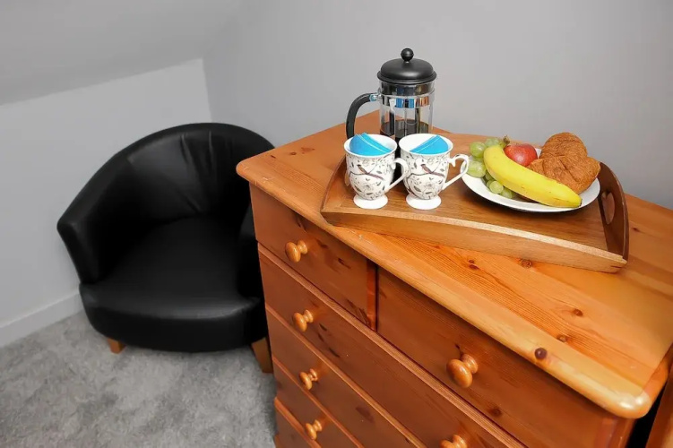 Select Serviced Accommodation - Canal Walk