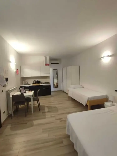 Deluxe Studio