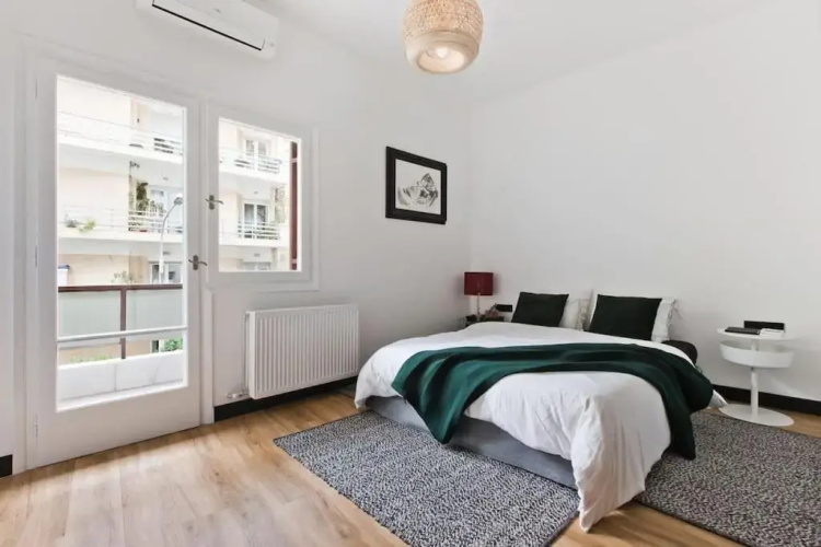 110m² art & tech flat, perfect for digital nomads