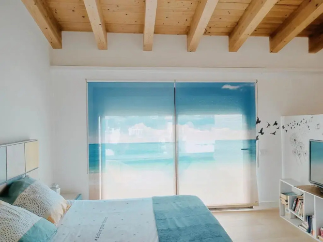 R127 Moderna villa cerca del mar
