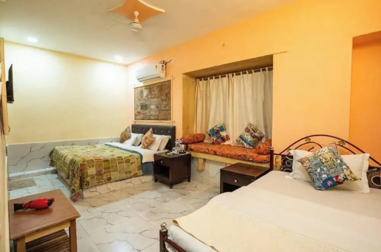 Explore Hostel Life Jaisalmer