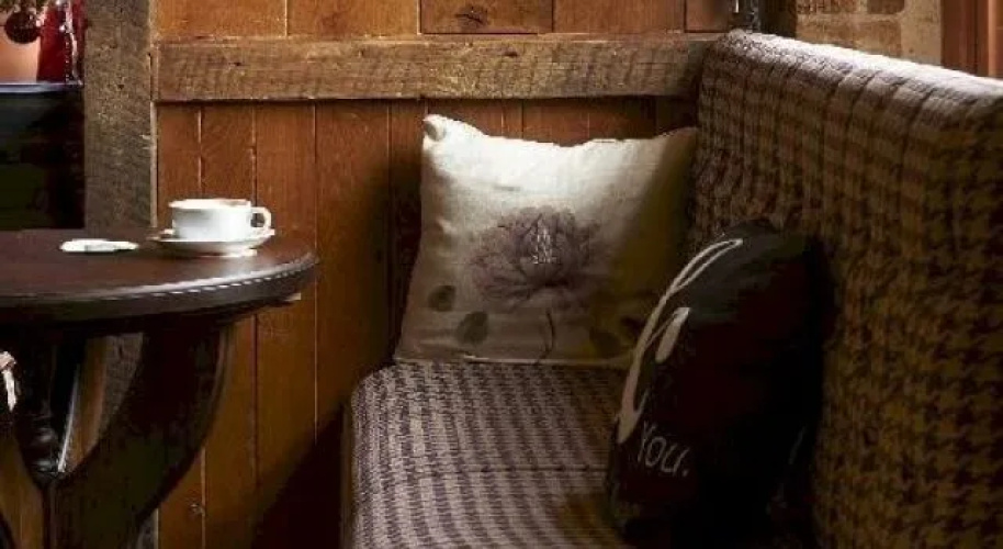 Greyhound Inn