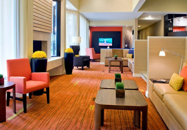 Courtyard by Marriott Lincroft Red Bank
