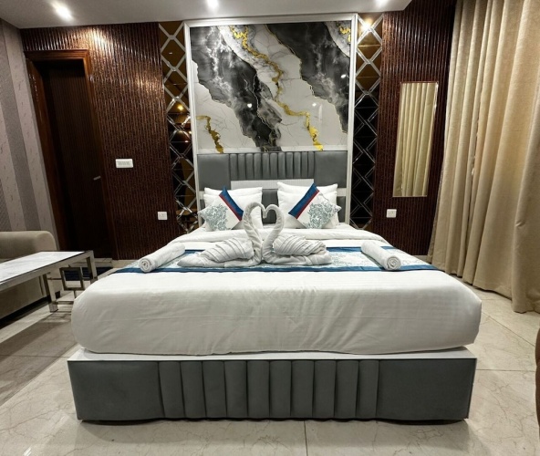 Royal room