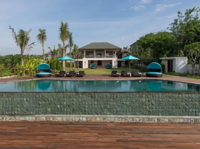 Deluxe Villa