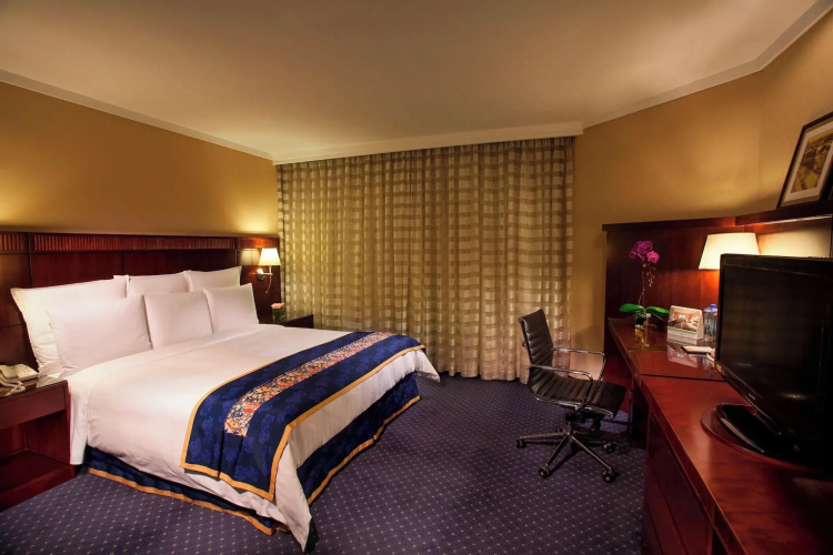 Shanghai Qilu Hotel