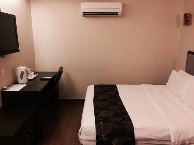 KK Waterfront Hotel