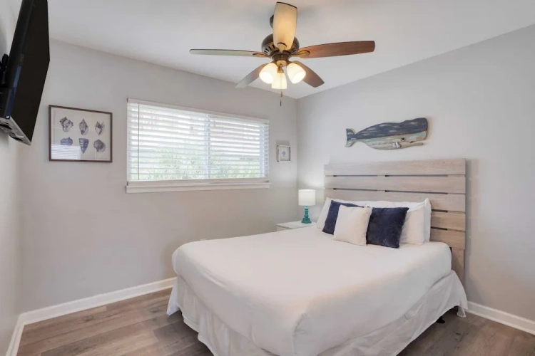 4 Bedrooms Cottage
