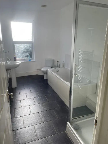 Immaculate 3-bed House Near Stokes Croft Bristol
