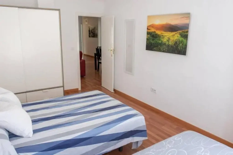 3 Bedrooms Apartment