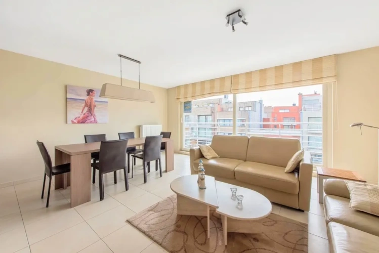 2 Bedrooms Apartment