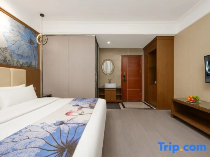 Standard Double room with courtyard view