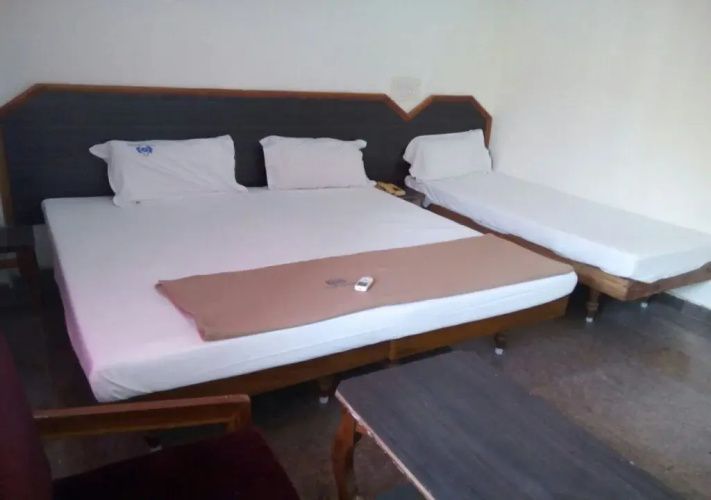 Collection O Poojith Residency