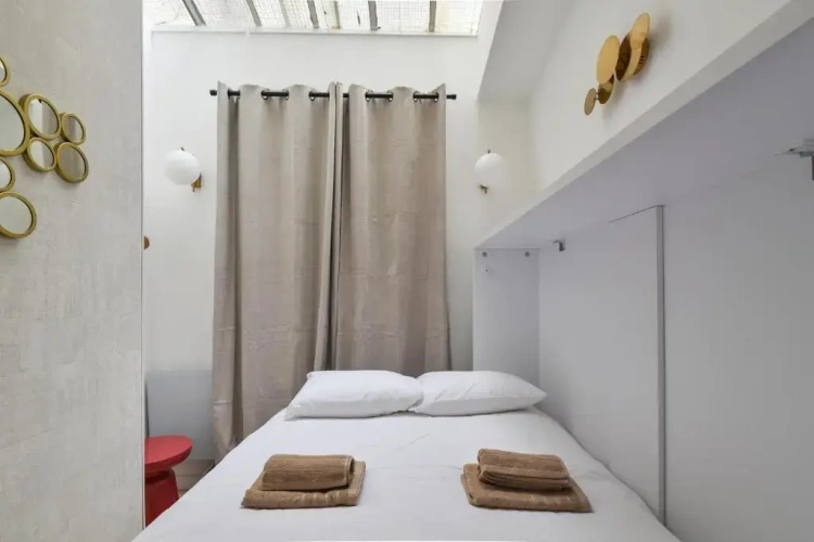 2 Bedrooms Apartment