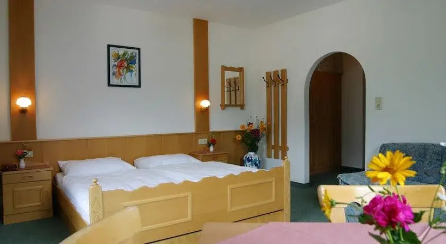 Hotel Garni Lisa - Cafe Annemarie