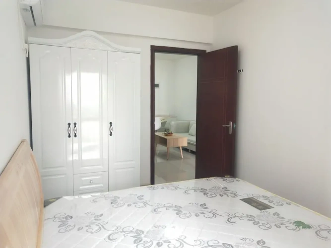 1 Bedroom Comfort Suite with city view