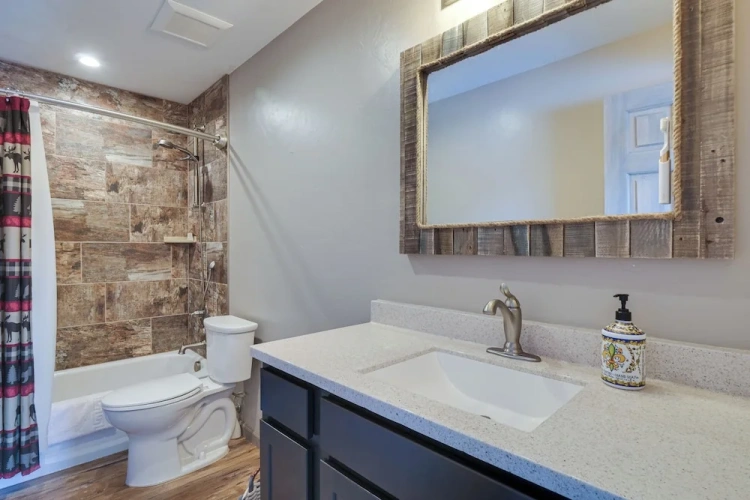 2 Bedrooms Cottage