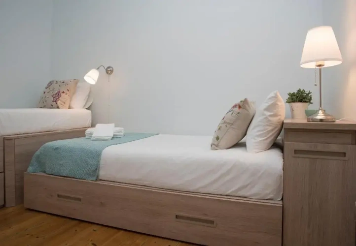 2 Bedrooms Apartment