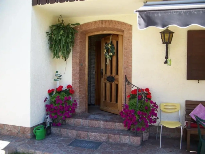 3 Bedrooms Apartment