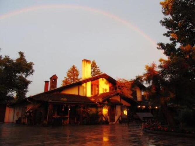 Hotel CentralOver view