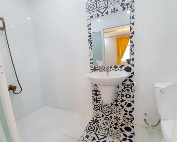 MIDMOST Villa Hotel