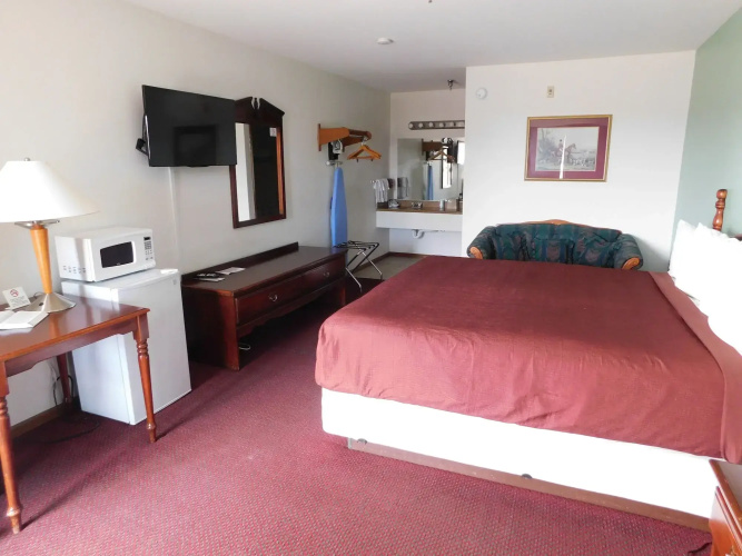Carriage House Inn