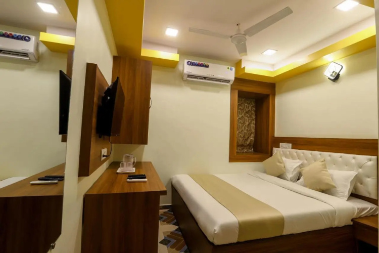 Hotel Jodiya - Near CST