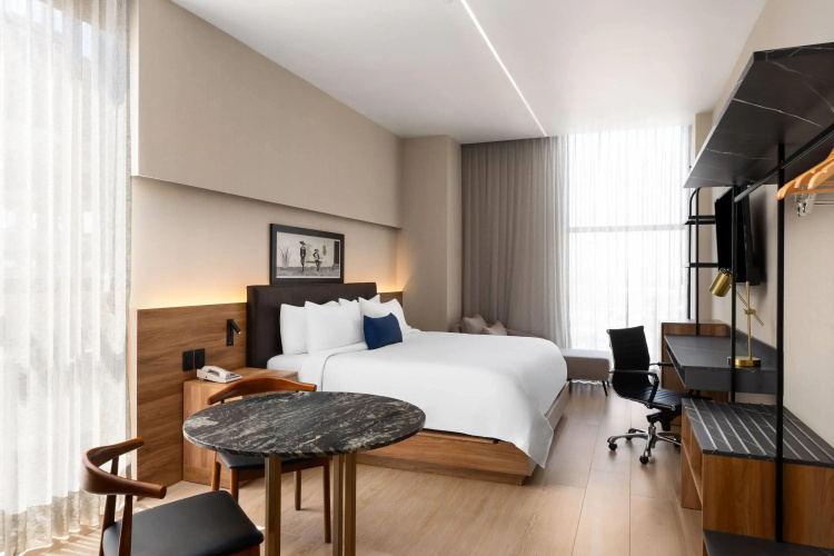 Tryp By Wyndham Ciudad Guzman Uttsa
