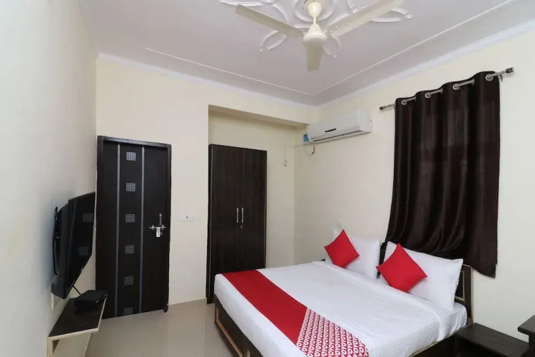 Shree Shyam Square By OYO Rooms